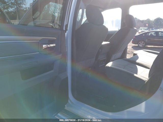 RAM 2500 Slt  4x4 6'4 Box 2018 3C6UR5DL9JG283172 Image 8
