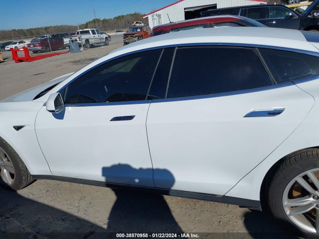 5YJSA1H13EFP60554 Tesla Model S P85