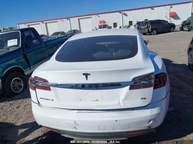 5YJSA1H13EFP60554 Tesla Model S P85