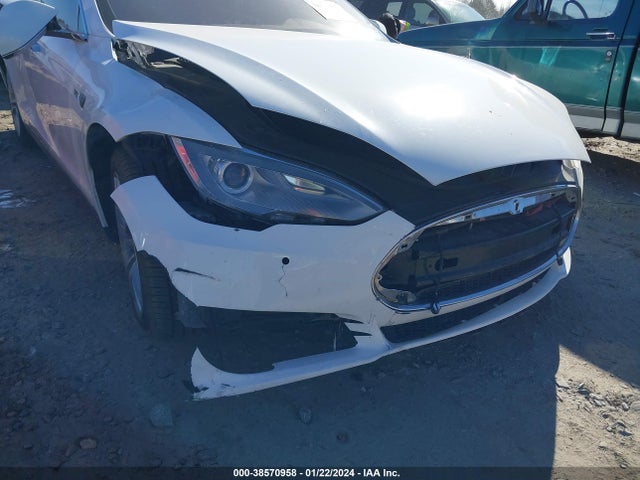 5YJSA1H13EFP60554 Tesla Model S P85