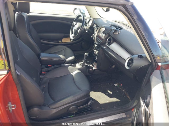 2013 MINI HARDTOP WMWSU3C58DT548433 Photo 4