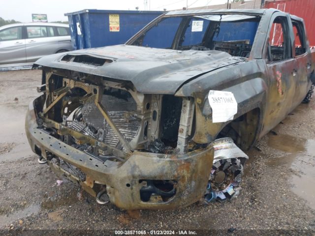 1GT12UEYXJF283008 GMC Sierra 2500hd Denali