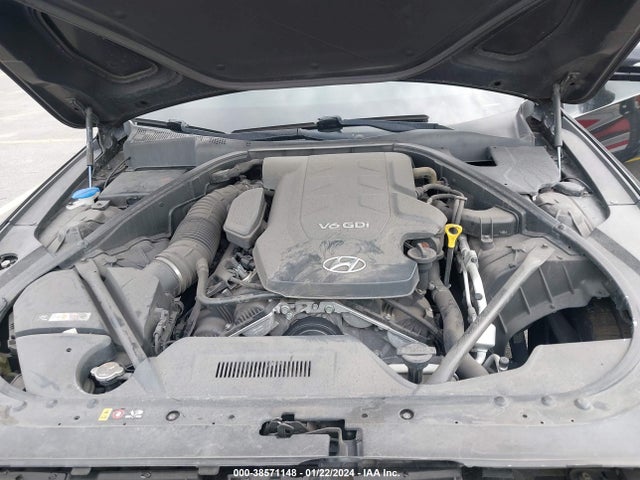 Hyundai Genesis 3.8 2016 KMHGN4JEXGU126804 Image 10