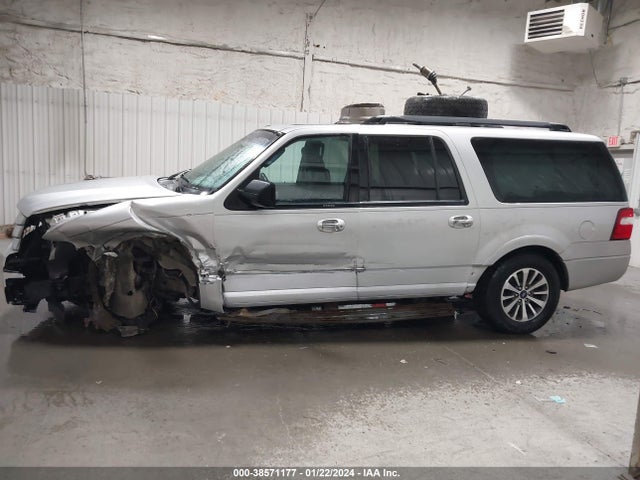 Ford Expedition El Xlt 2017 1FMJK1JT0HEA06100 Image 15