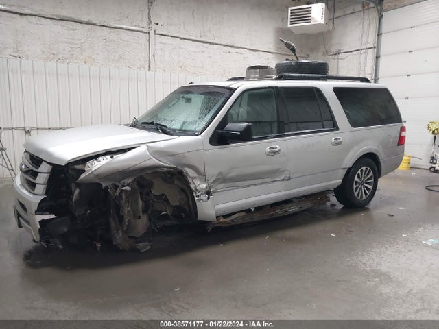 Ford Expedition El Xlt 2017 1FMJK1JT0HEA06100 Image 2