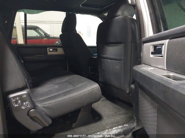 Ford Expedition El Xlt 2017 1FMJK1JT0HEA06100 Image 8