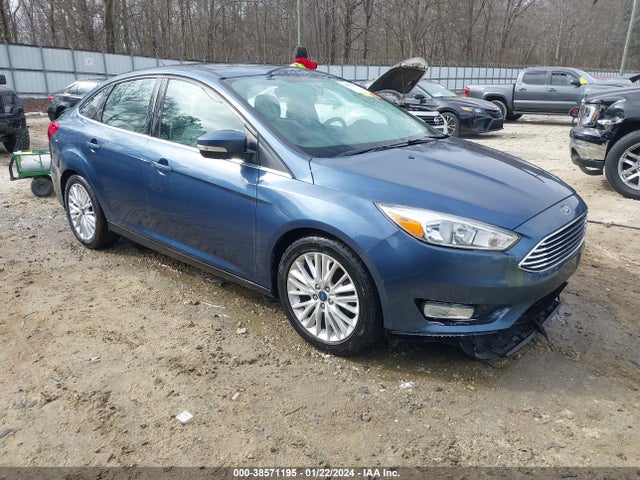 38571195 :رقم المزاد ، 1FADP3J28JL251773 vin ، 2018 Ford Focus Titanium مزاد بيع