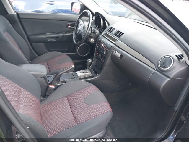 2006 MAZDA MAZDA3 S TOURING VIN: JM1BK324961440208