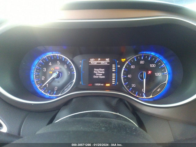 2C4RC1CG7PR616565 Chrysler Voyager Lx