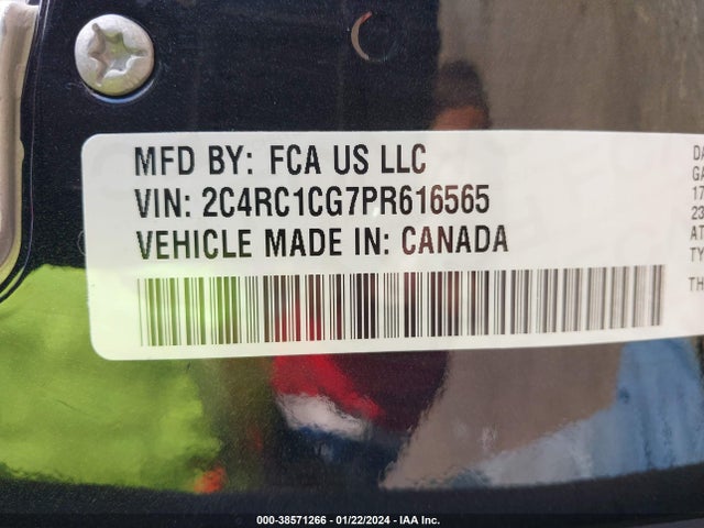 2C4RC1CG7PR616565 Chrysler Voyager Lx