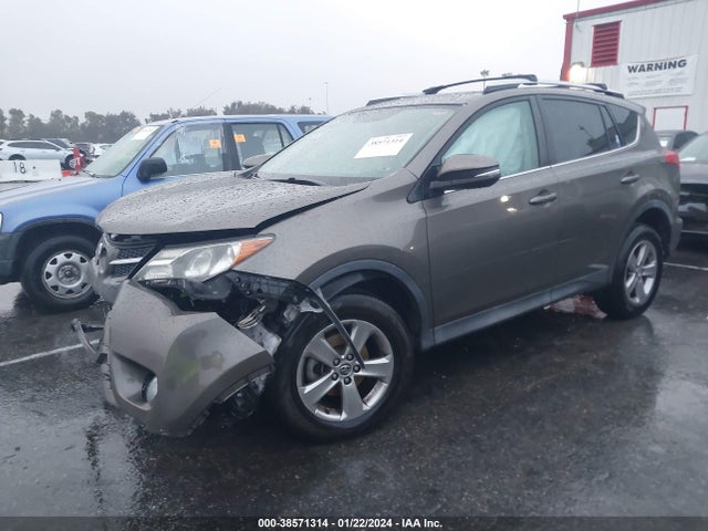 Toyota Rav4 Xle 2015 2T3WFREV6FW141337 Image 2