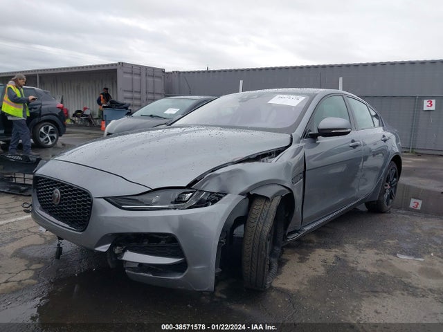 2020 JAGUAR XE SAJAJ4FX8LCP57391 Photo 1