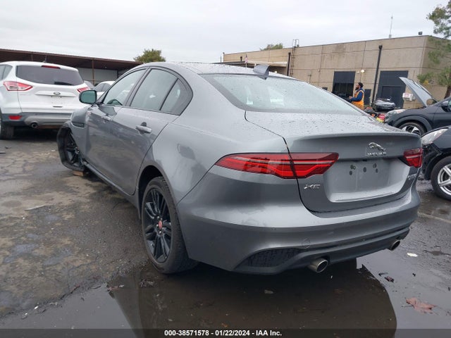 2020 JAGUAR XE SAJAJ4FX8LCP57391 Photo 2