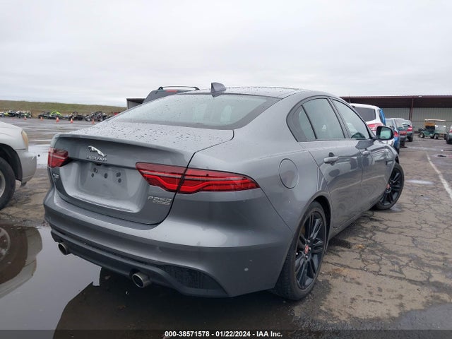 2020 JAGUAR XE SAJAJ4FX8LCP57391 Photo 3
