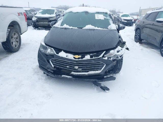 2018 CHEVROLET CRUZE LT AUTO VIN: 1G1BE5SM8J7246657