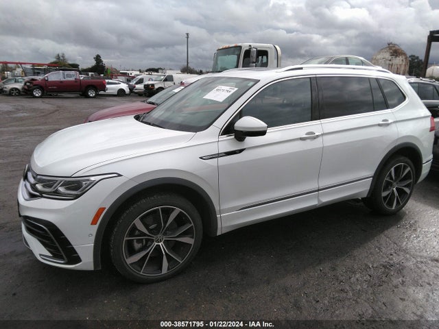 3VV4B7AX4NM003747 Volkswagen Tiguan 2.0t Sel R-line