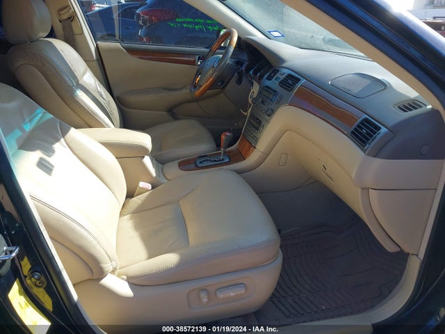 2005 LEXUS ES 330 VIN: JTHBA30G955090827