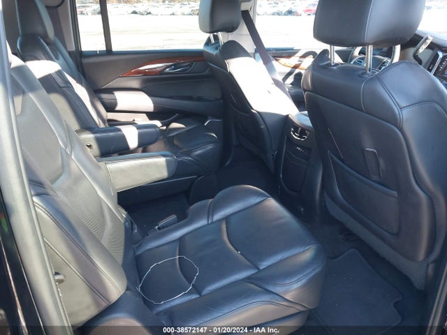 1GYS4SKJ9FR526589 Cadillac Escalade Esv Luxury