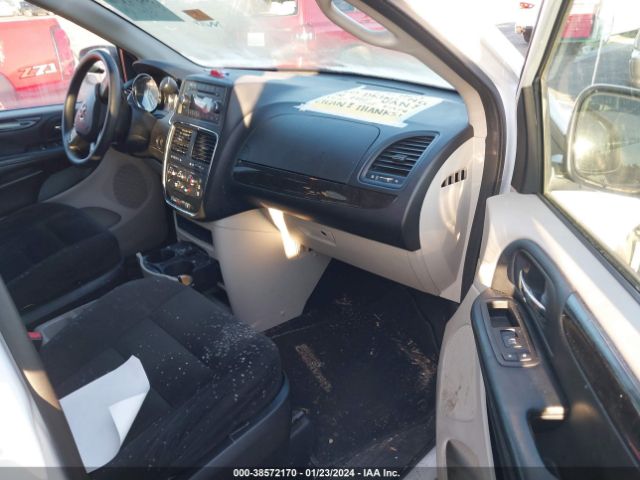 2C4RDGBG5GR398613 Dodge Grand Caravan Se