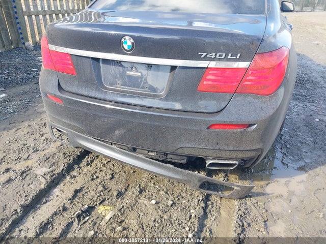 38572191 :رقم المزاد ، WBAKB4C56BC392661 vin ، 2011 Bmw 740li مزاد بيع