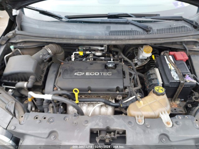 Chevrolet Sonic Ls Manual 2016 1G1JB6SGXG4165920 Image 10