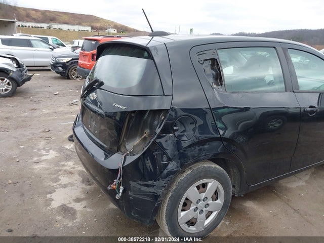 Chevrolet Sonic Ls Manual 2016 1G1JB6SGXG4165920 Image 6