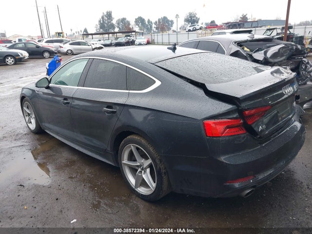 WAUDNCF57JA007284 Audi A5 2.0t Premium