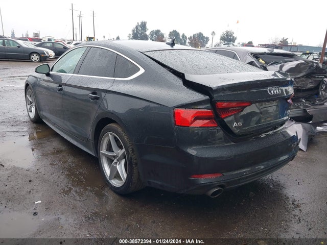 WAUDNCF57JA007284 Audi A5 2.0t Premium