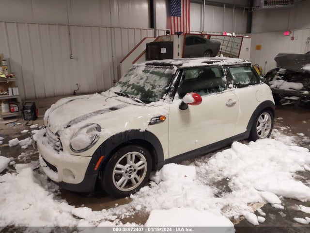 2012 MINI COOPER WMWSU3C57CT261079 Photo 1