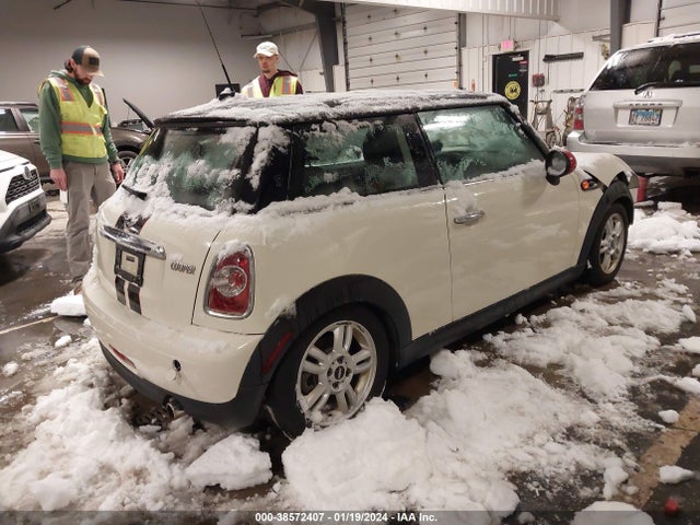 2012 MINI COOPER WMWSU3C57CT261079 Photo 3