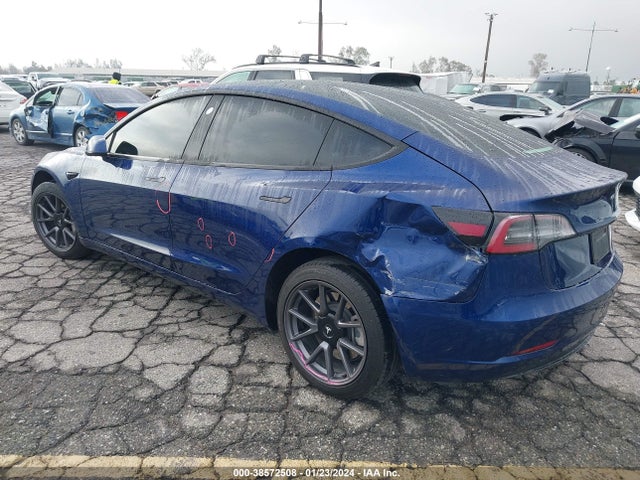 Tesla Model 3 Rear-wheel Drive 2022 5YJ3E1EAXNF373318 Image 3