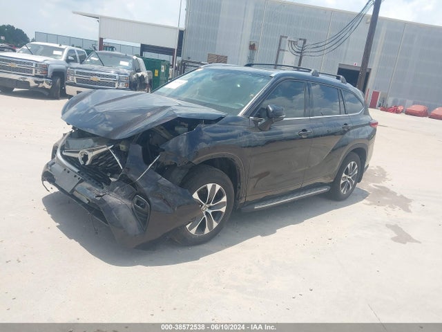 Toyota Highlander Xle 2021 5TDGZRAH6MS081179 Image 2