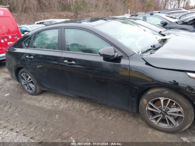 3KPF24AD4PE553006 KIA Forte Lxs