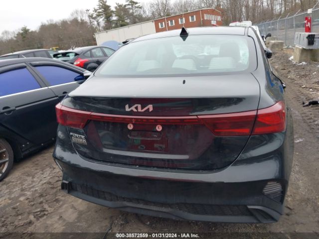 3KPF24AD4PE553006 KIA Forte Lxs