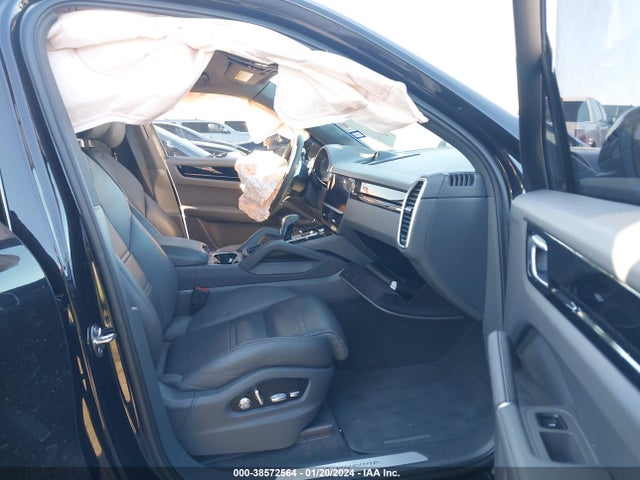 2020 PORSCHE CAYENNE WP1AA2AY9LDA01967 Photo 4