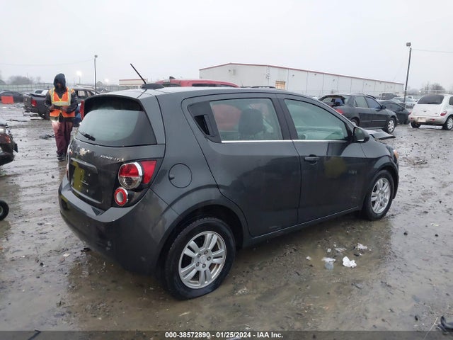 Chevrolet Sonic Lt Auto 2016 1G1JC6SH1G4142175 Image 4