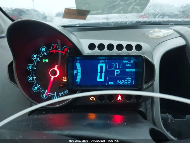Chevrolet Sonic Lt Auto 2016 1G1JC6SH1G4142175 Image 7
