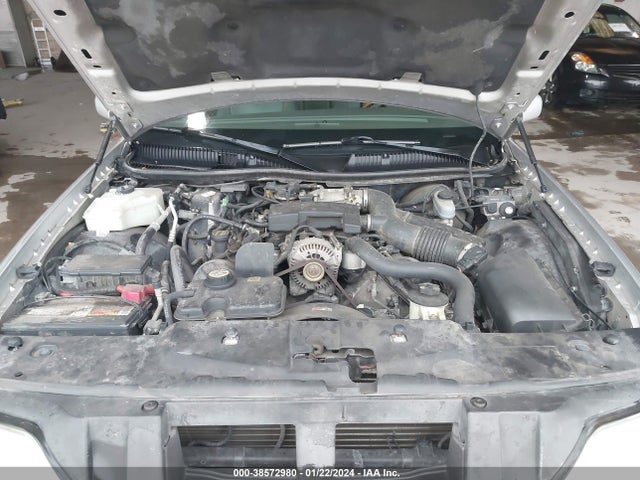 2004 LINCOLN TOWN CAR ULTIMATE VIN: 1LNHM83WX4Y609749