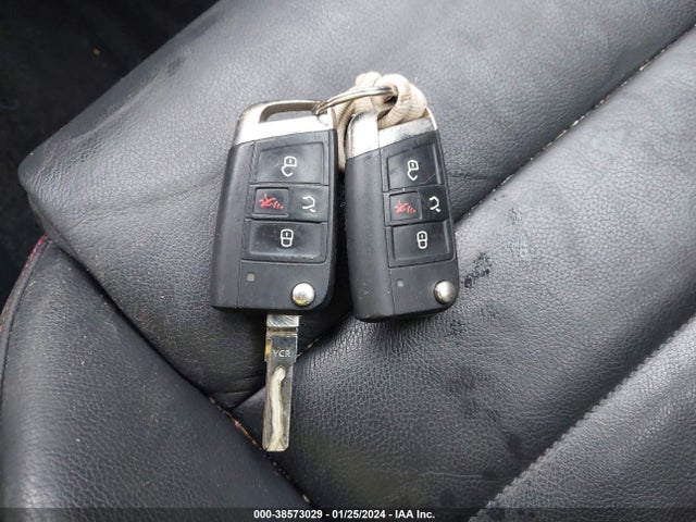 3VW4T7AU4FM012108 Volkswagen Golf Gti 2.0t Se 4-door