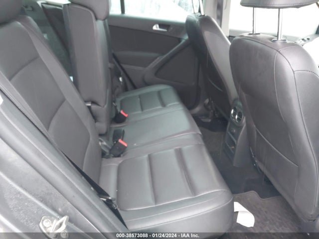 WVGBV7AX9GW594363 Volkswagen TIGUAN SE