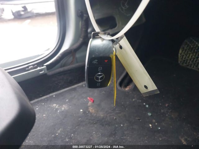 WDD3G4FB3KW026008 Mercedes-Benz A 220 4matic
