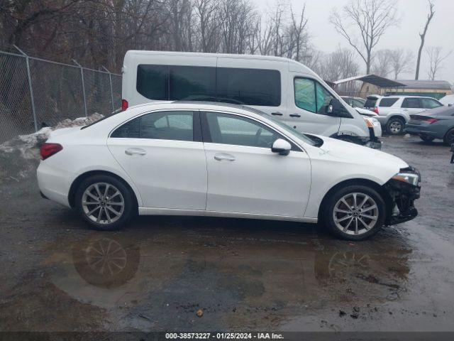 WDD3G4FB3KW026008 Mercedes-Benz A 220 4matic