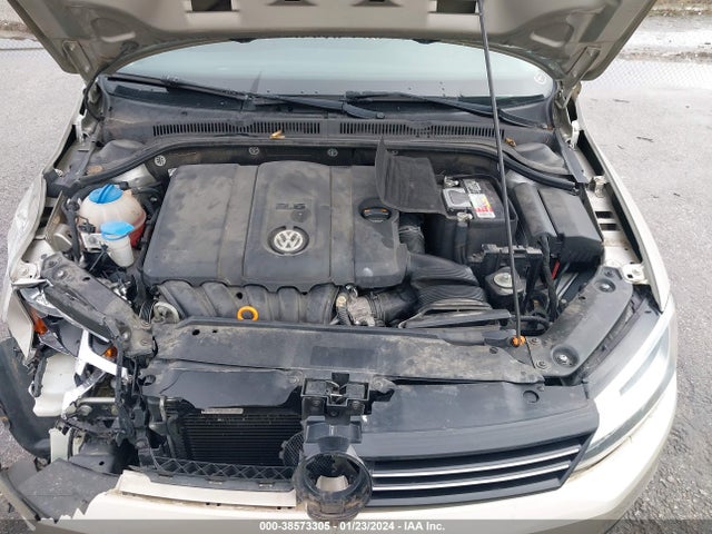 2013 VOLKSWAGEN JETTA 2.5L SE VIN: 3VWDP7AJ8DM280828