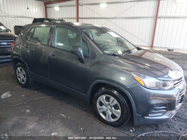 Chevrolet TRAX LS 2019 3GNCJKSB7KL119004 Image 1