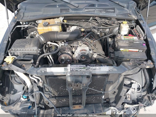 2005 JEEP LIBERTY SPORT VIN: 1J4GL48K65W676051
