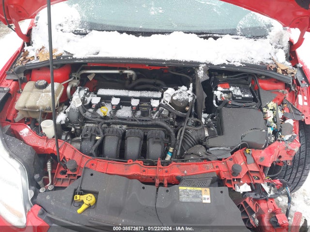 2014 FORD FOCUS SE VIN: 1FADP3F28EL228105