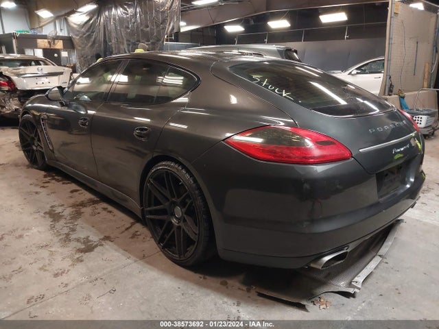 2013 PORSCHE PANAMERA WP0AA2A79DL014346 Photo 2