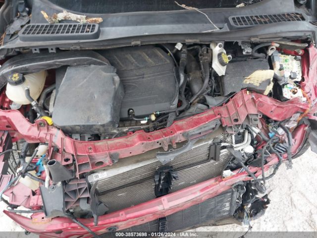 1FMCU0HD2JUB97672 Ford ESCAPE SEL