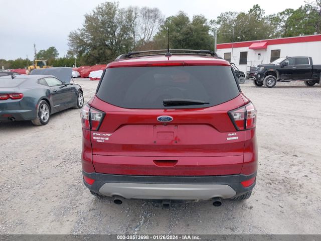 1FMCU0HD2JUB97672 Ford ESCAPE SEL