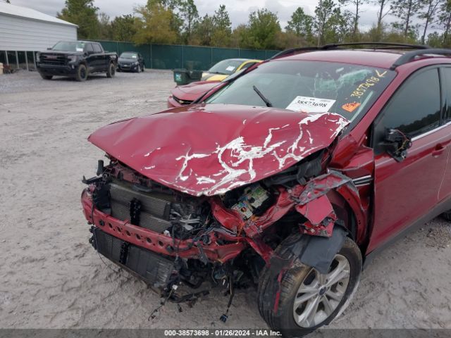 1FMCU0HD2JUB97672 Ford ESCAPE SEL